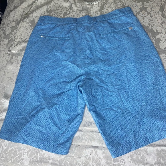 Peter millar men’s shorts - Picture 2 of 8